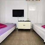 Apartamento By The Sea Tisno, Murter - 4298