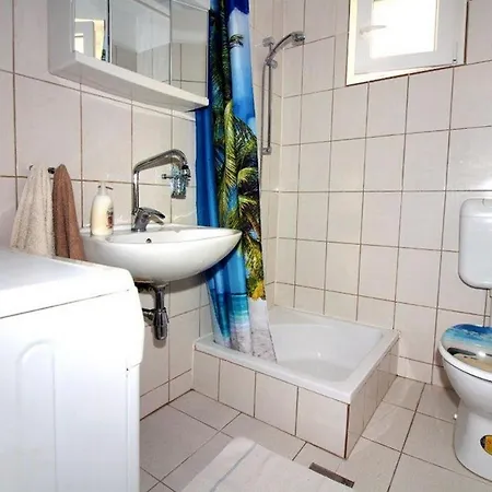 Apartamento By The Sea Tisno, Murter - 4298 Tisno